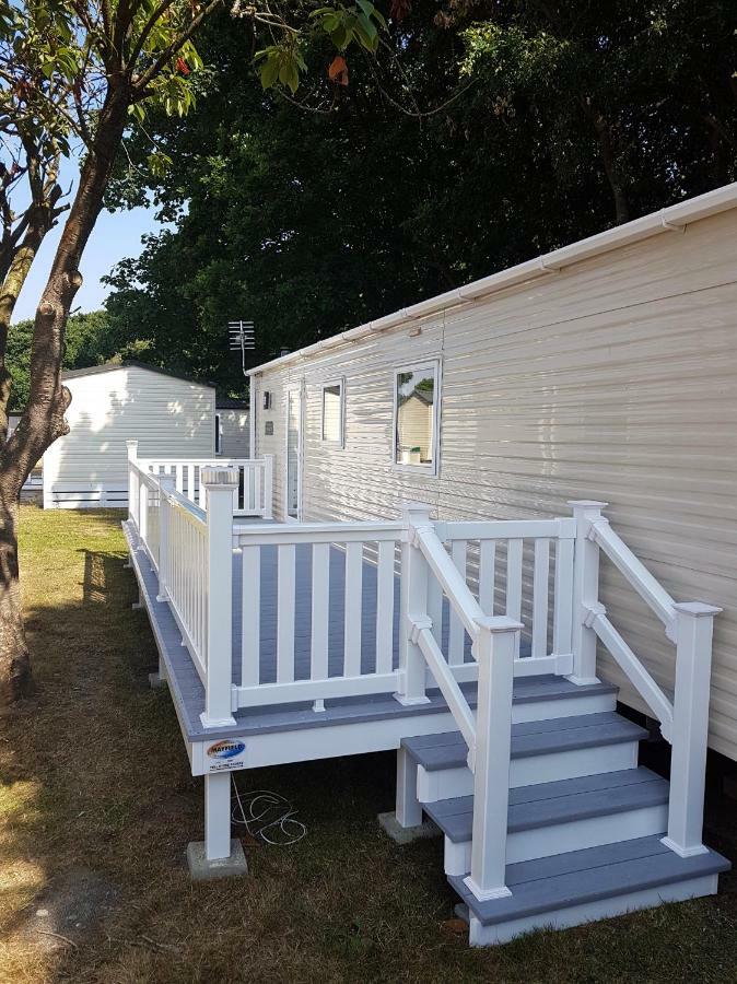 Westerley Cove Hotell Lymington Exteriör bild